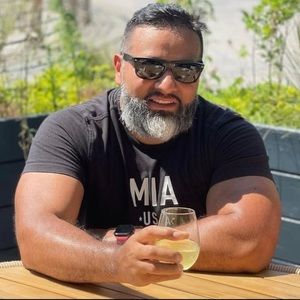 Meet your Posher, Rivera